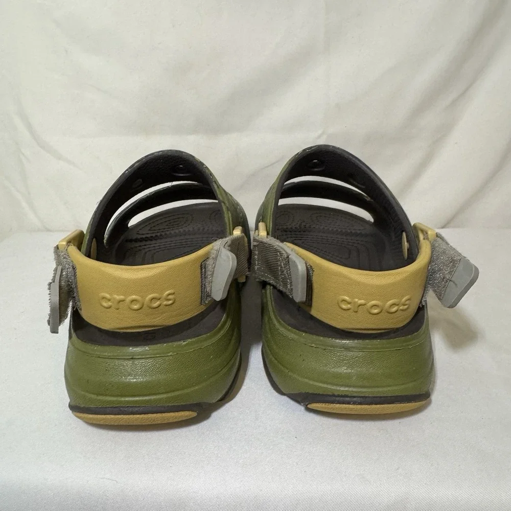 Crocs All Terrain Sandals Camouflage Mens Size 4 Womens Size 6